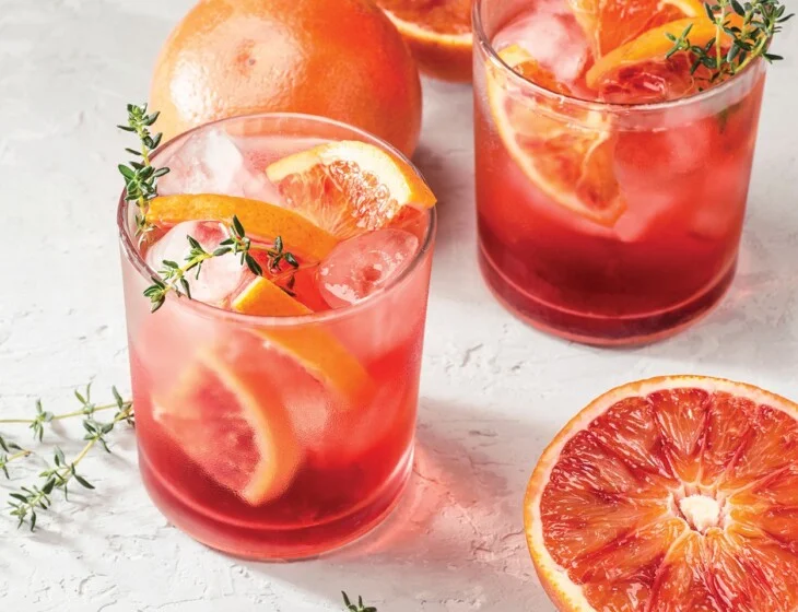 Amazing cocktails with fresh fruit